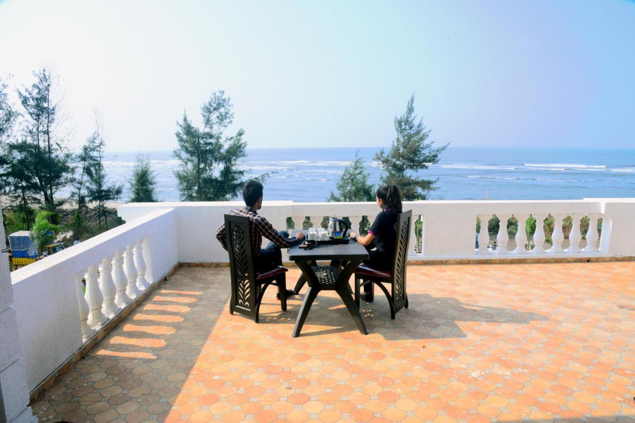 Vits Excellensea Karde Beach Dāpoli 外观 照片