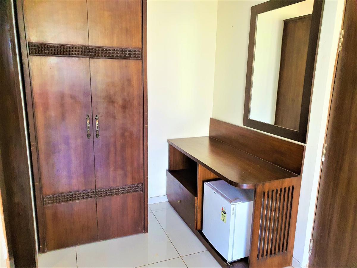 Vits Excellensea Karde Beach Dāpoli 外观 照片