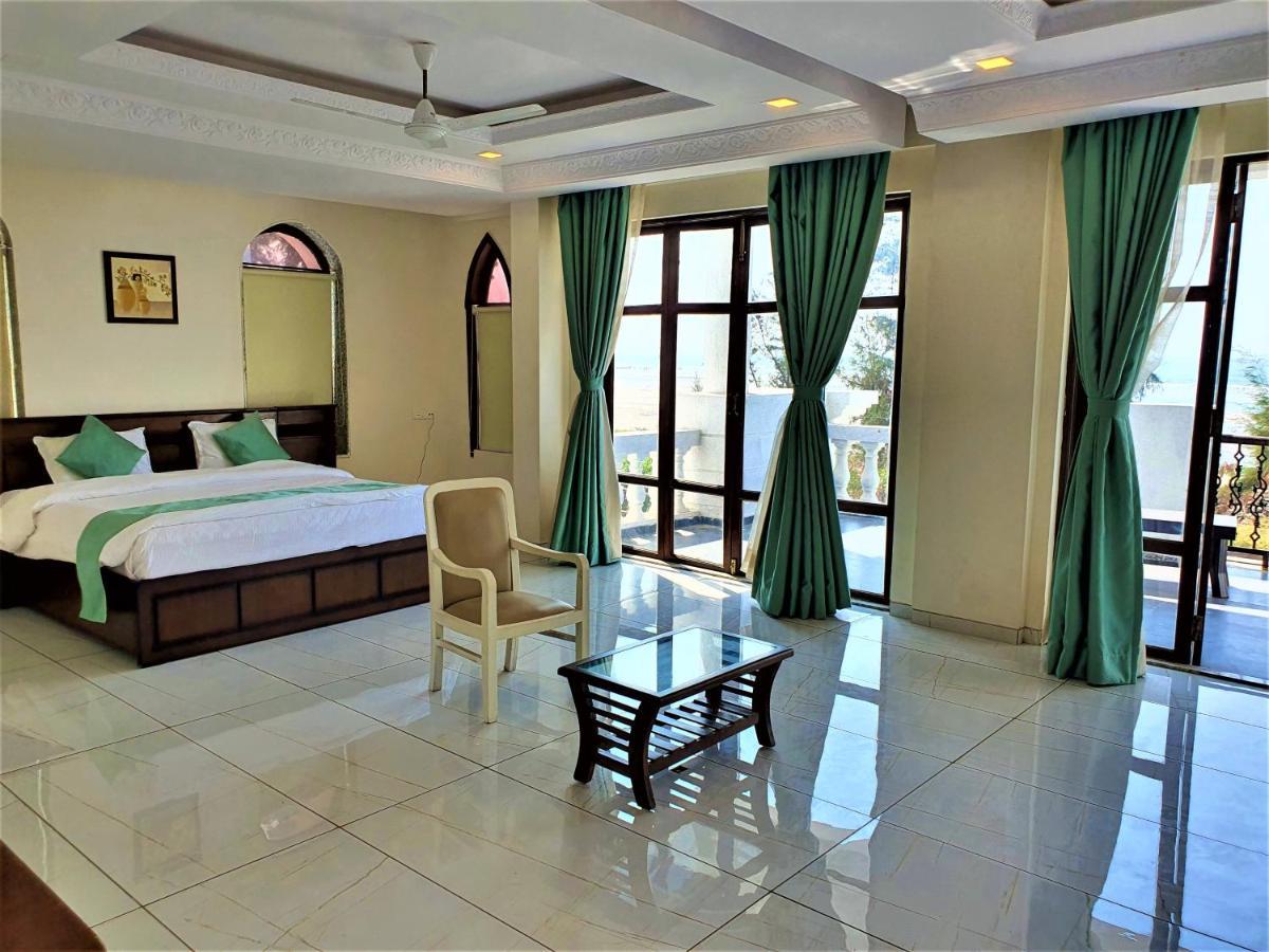 Vits Excellensea Karde Beach Dāpoli 外观 照片