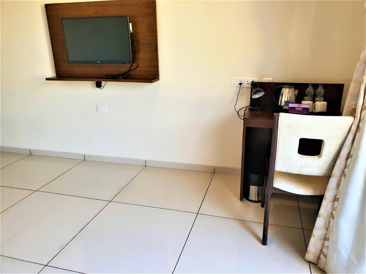 Vits Excellensea Karde Beach Dāpoli 外观 照片