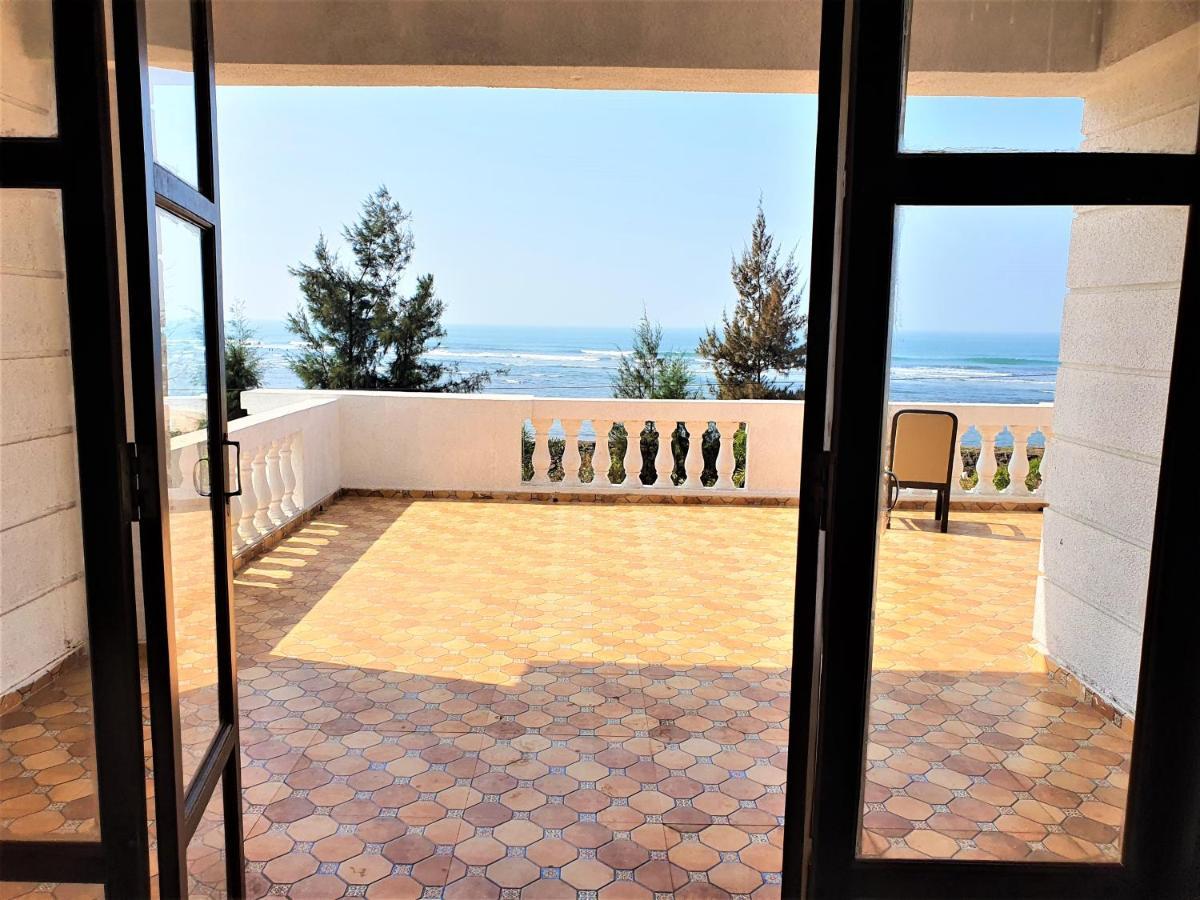 Vits Excellensea Karde Beach Dāpoli 外观 照片