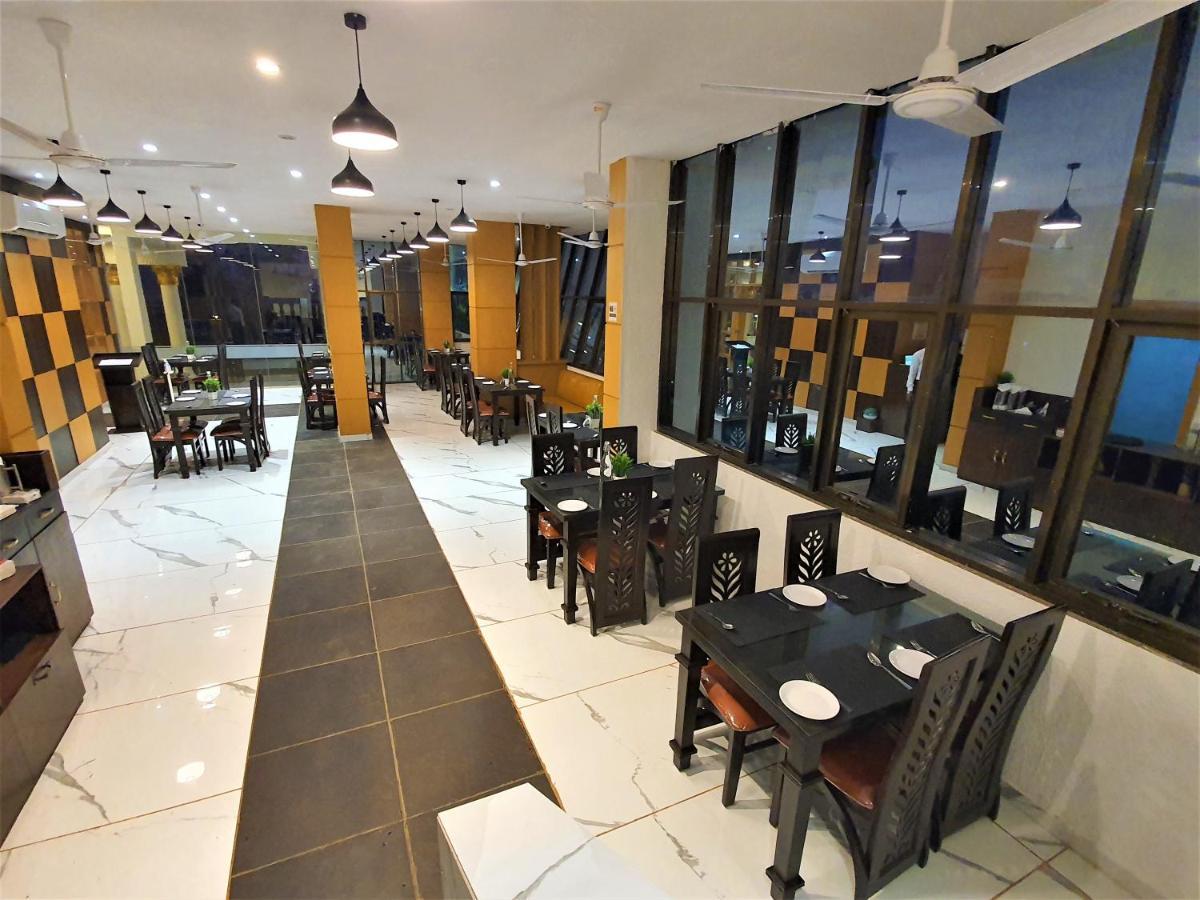 Vits Excellensea Karde Beach Dāpoli 外观 照片