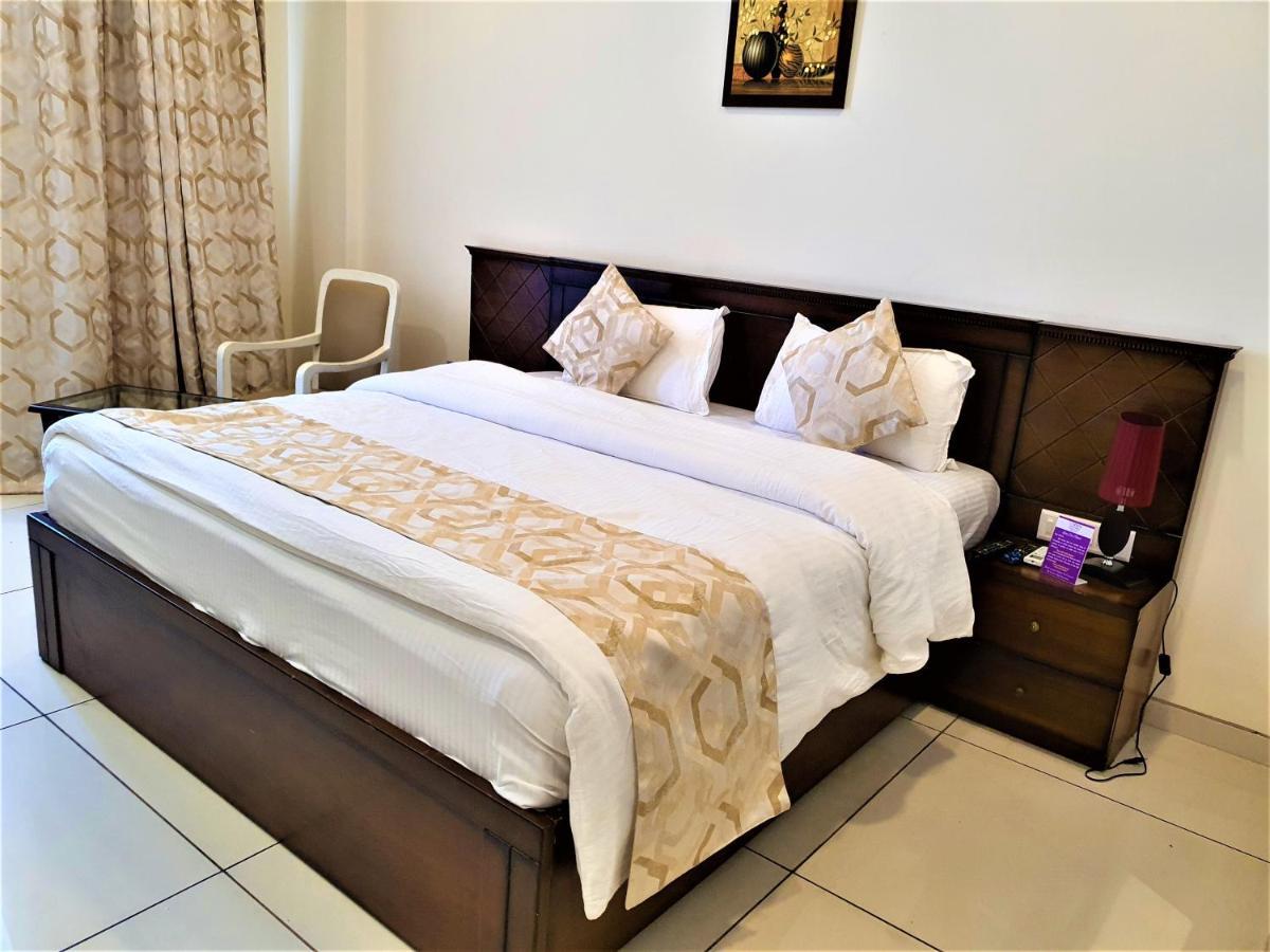 Vits Excellensea Karde Beach Dāpoli 外观 照片